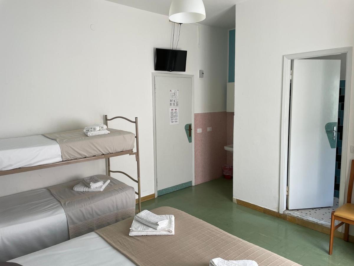 Hotel Aloha Cesenatico Exterior foto